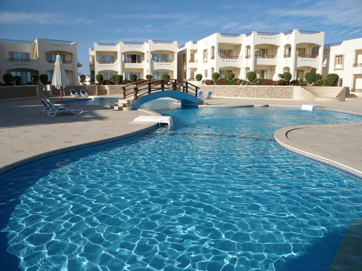 Sharks Bay Oasis Apartment Шарм ел-Шейх Екстериор снимка