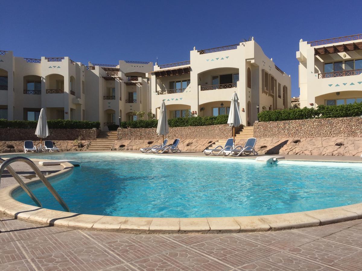 Sharks Bay Oasis Apartment Шарм ел-Шейх Екстериор снимка